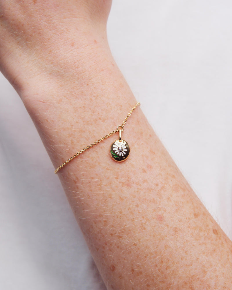 Daisy Medallion Fine Bracelet