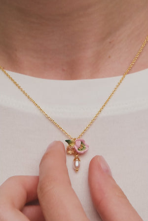 
            
                Load and play video in Gallery viewer, Pink Hellebore Flower and Glass Pearl Bead Pendant Necklace
            
        