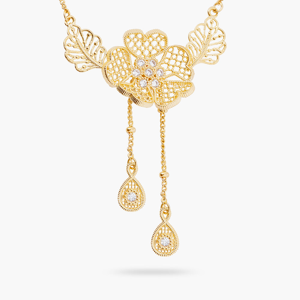 Gold Thread Pendant Fine Necklace